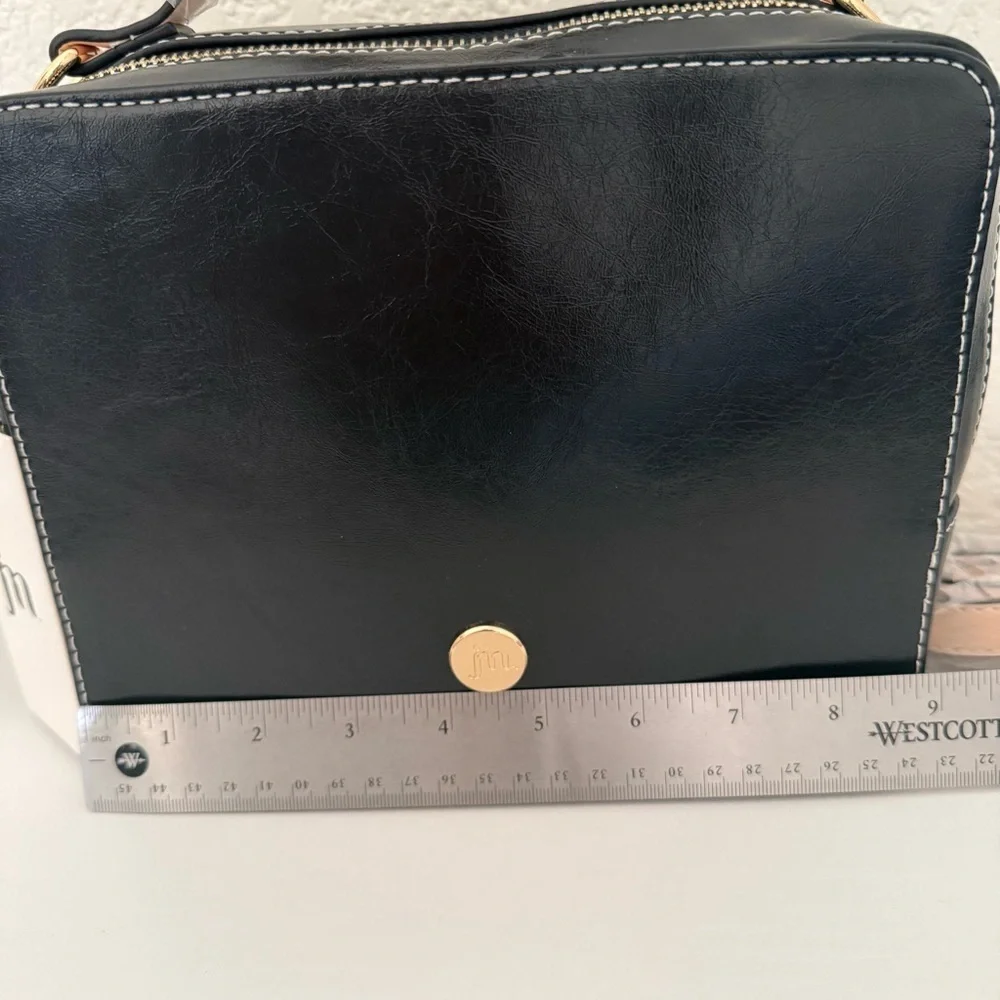 NWT~ Jessica Moore JM-386BLT Black Textured Camera Bag with Crossbody Strap